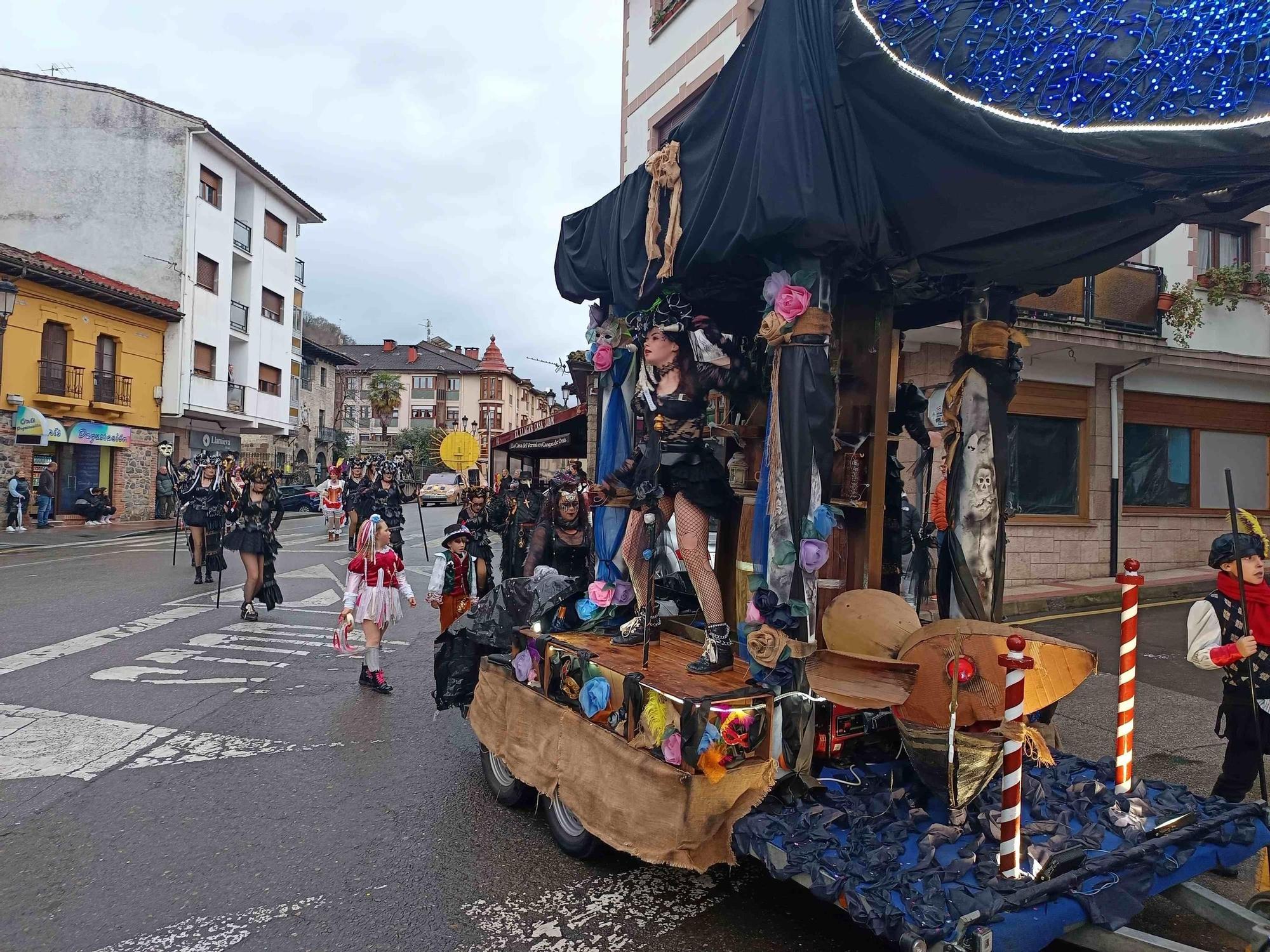 En imágenes: Así fue el desfile de Carnaval de Cangas de Onís