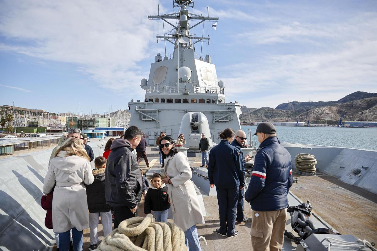 Las fotos de la fragata Álvaro de Bázan durante su visita a Cartagena
