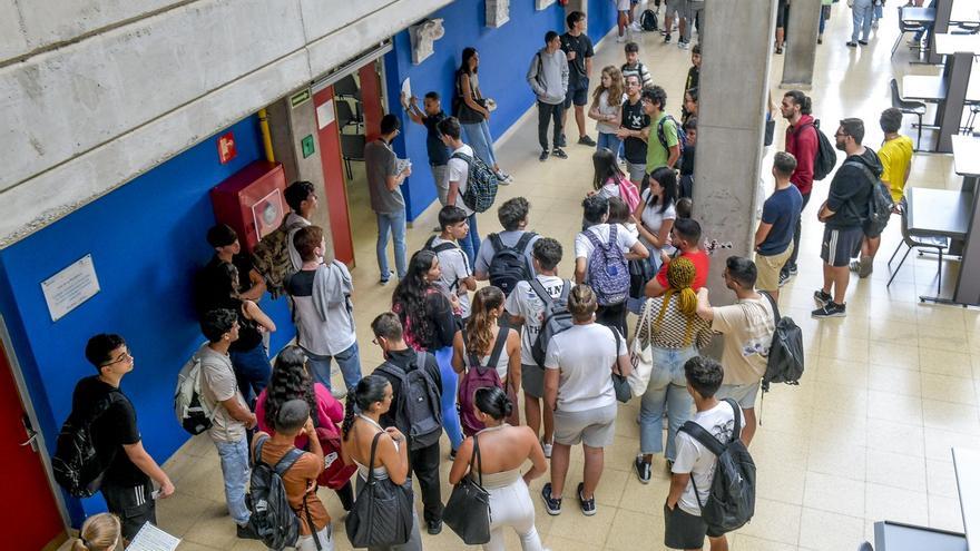 La violencia machista y Bernarda Alba abren los exámenes de la EBAU en Canarias