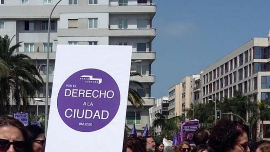 La Asociación Marca Púrpura durante una manifestación |