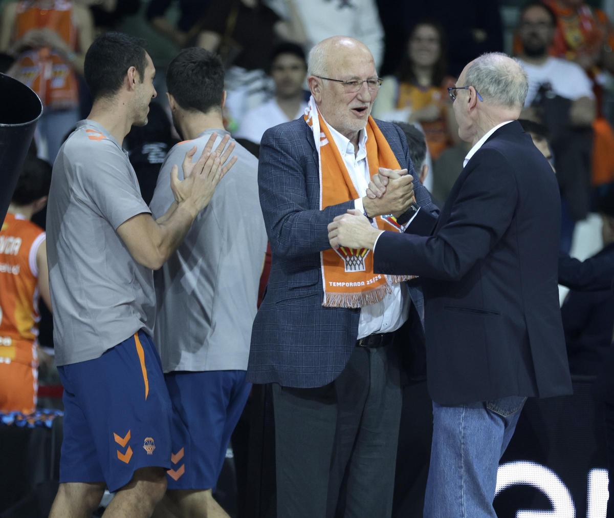 Juan Roig celebró el triunfo del Valencia Basket