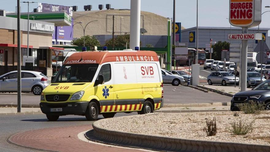 Trasladan al hospital a un obrero de 60 años en Xàtiva tras sufrir un accidente laboral