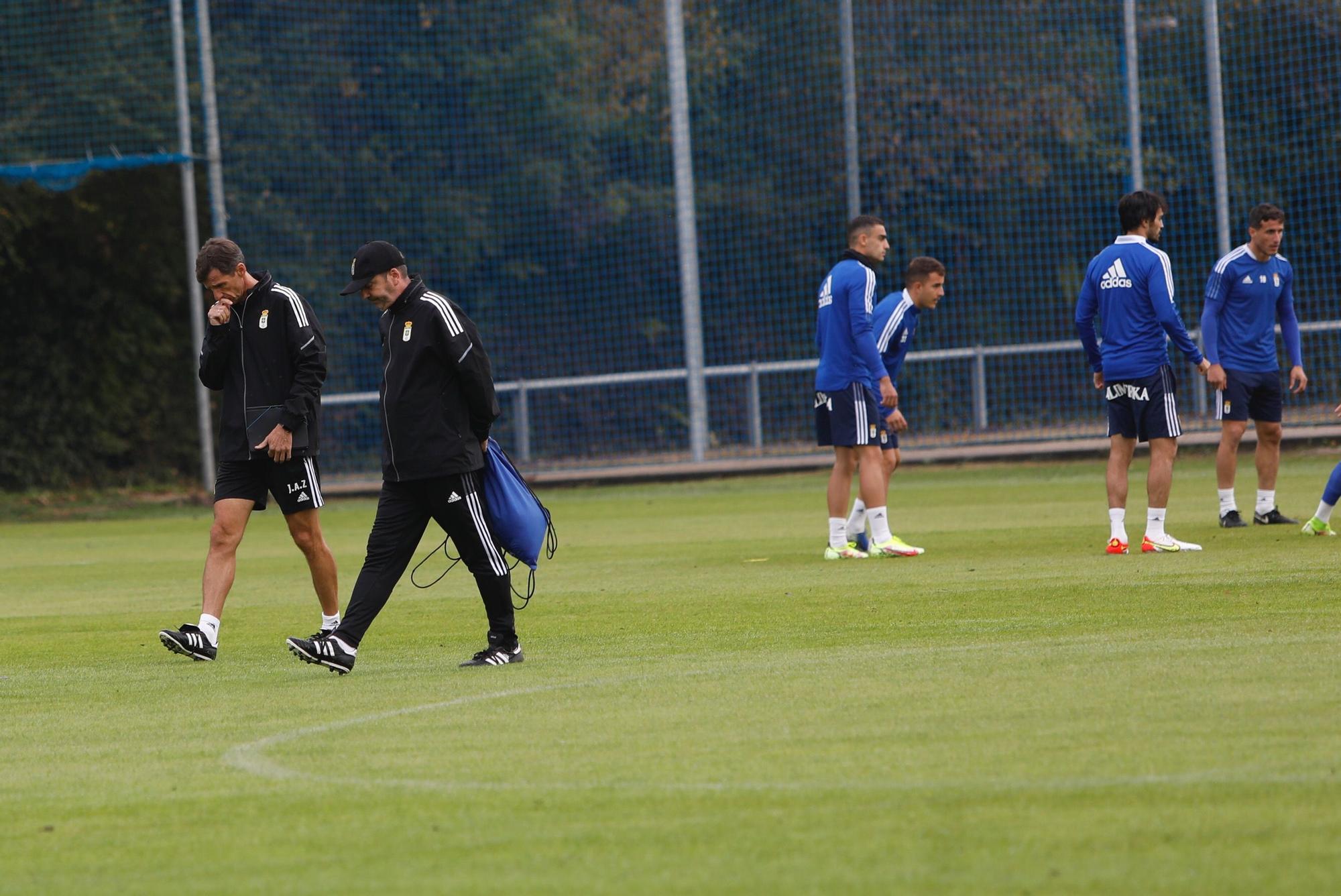 Las imágenes del entrenamiento del Oviedo tras la derrota ante el Burgos