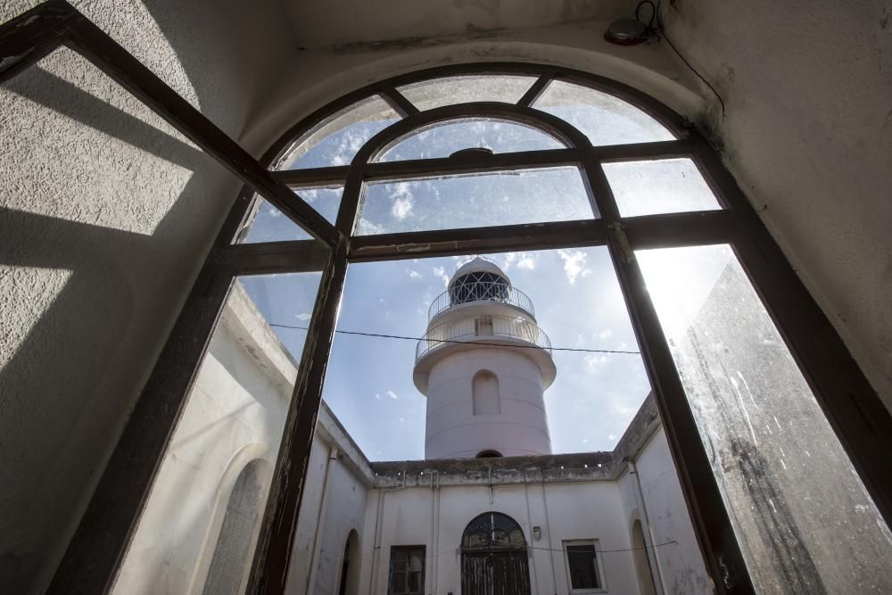 Imágenes espectaculares de los faros de Alicante