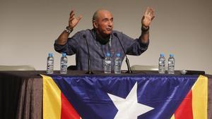 Lluís Llach, durante una conferencia en el centro cívico El Roure de Begues, el 9 de mayo.