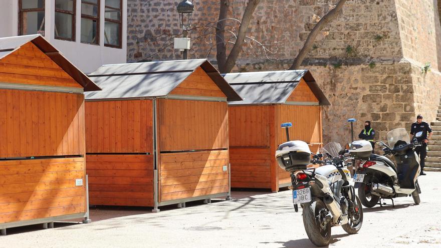 El Mercat Vell de Ibiza y las casetas donde está previsto que se trasladen los puestos