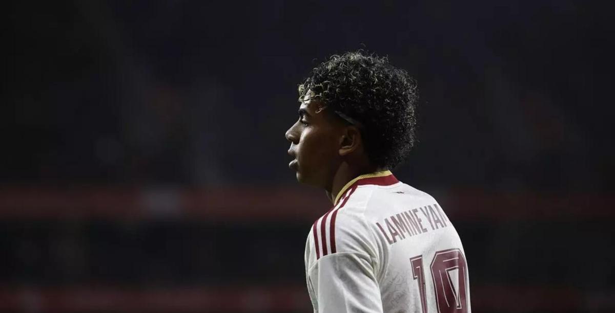 El delantero de la selección española de fútbol Lamine Yamal, durante el partido amistoso con Egipto.