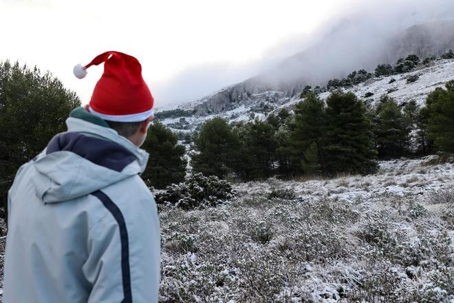 Ligera nevada en la Sierra de Aitana