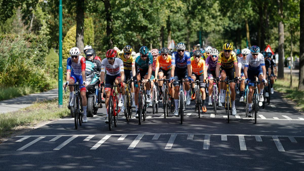 Los ciclistas, durante la Vuelta a España 2022