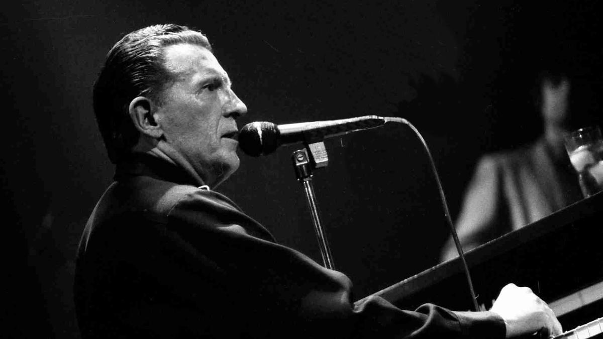 Un momento de la actuación de Jerry Lee Lewis en Arena Auditorium en 1990.