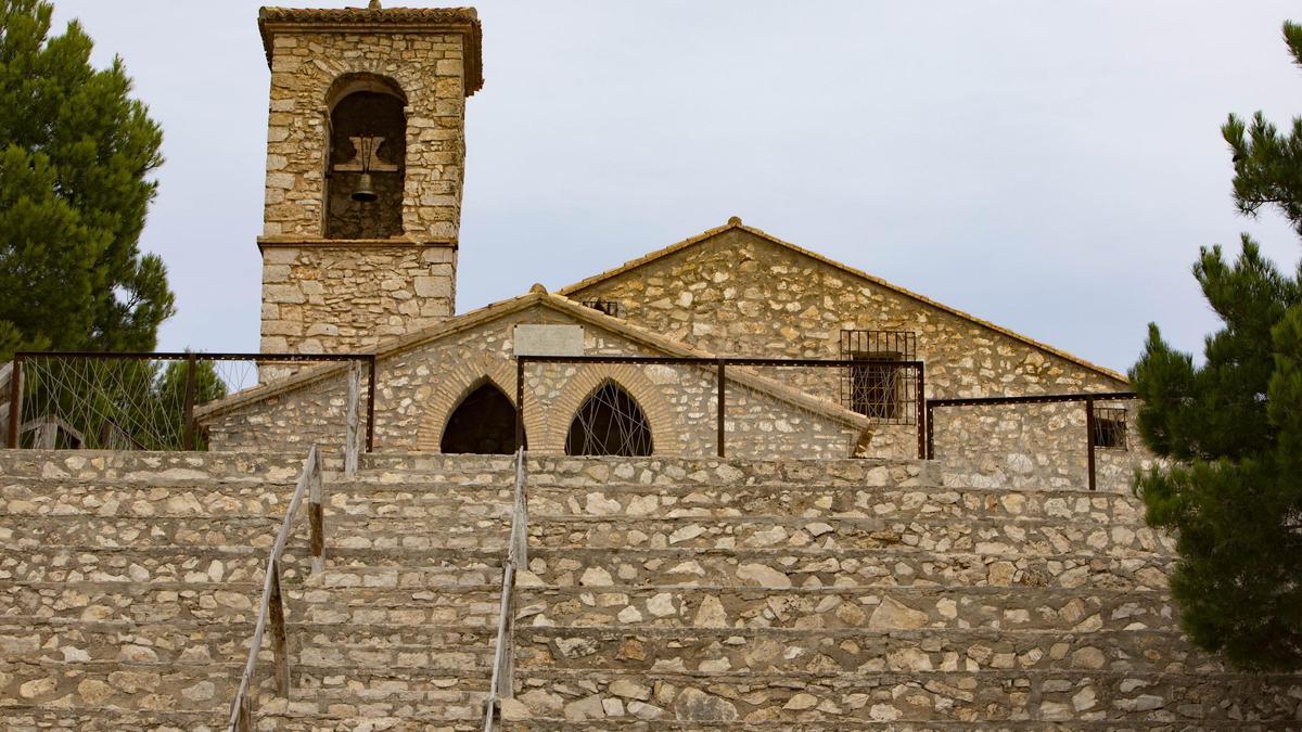 Los "cacos" se llevan una campana de bronce de la ermita de Sant Esteve de Ontinyent