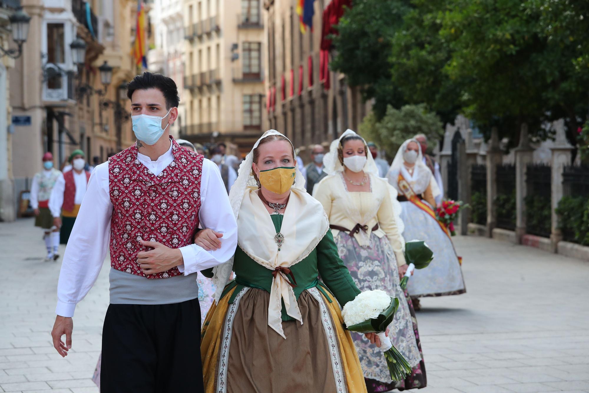 Búscate en la ofrenda por la calle caballeros de las 17:00 a las 18:00