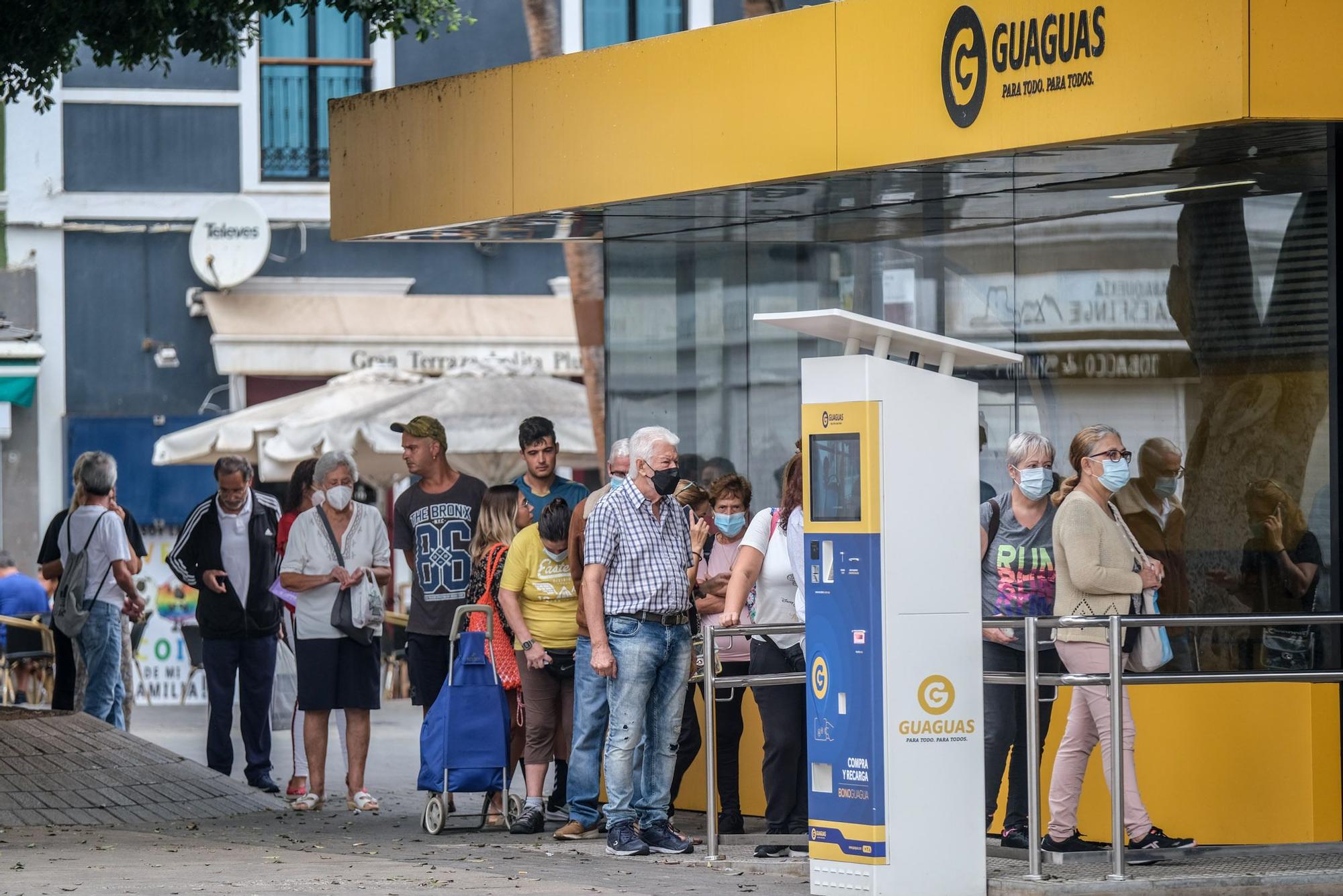 Primer día de rebaja con los bonos de transporte al 50%