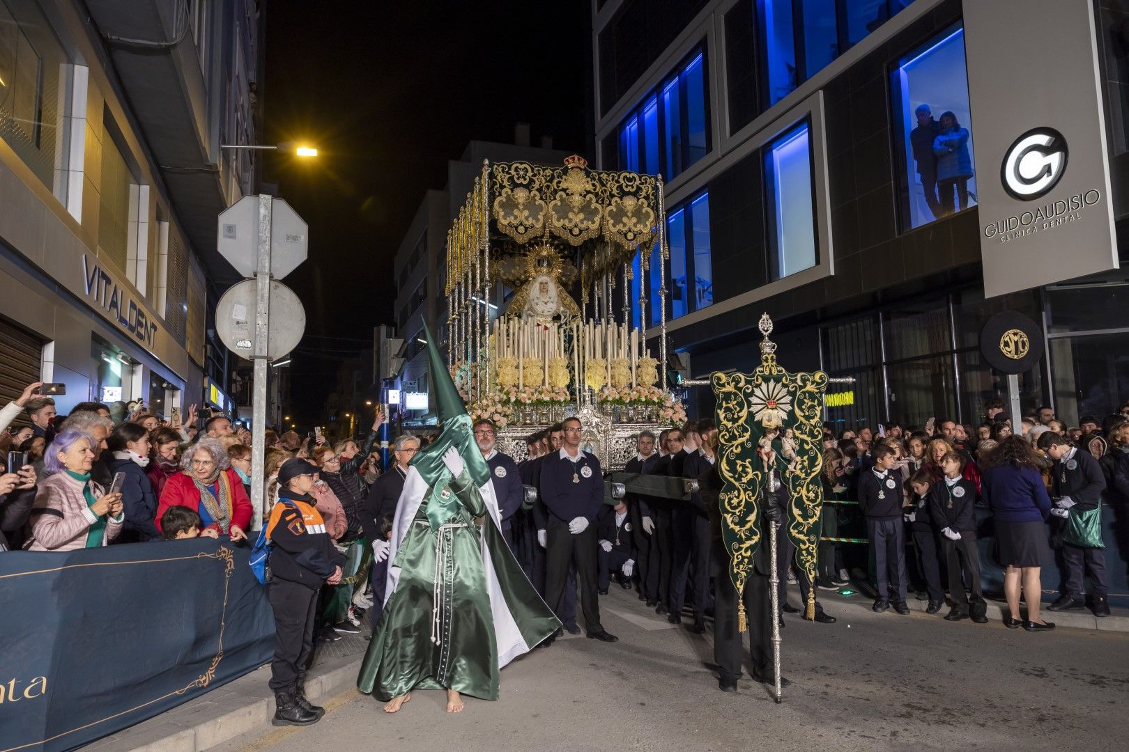 Encuentro de la Vía Dolorosa en Torrevieja del Miércoles Santo con la presencia del obispo José Ignacio Munilla