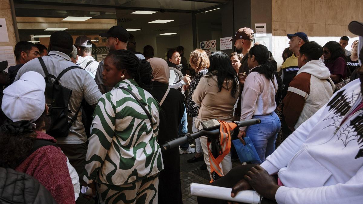 REGULARIZACION INMIGRANTES BALEARES | El Govern recurrirá ante el Supremo la regularización de inmigrantes y pedirá su suspensión cautelar