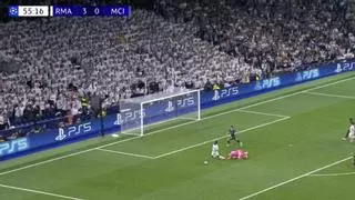 Penalti a favor del Real Madrid... y lo falla Vinicius