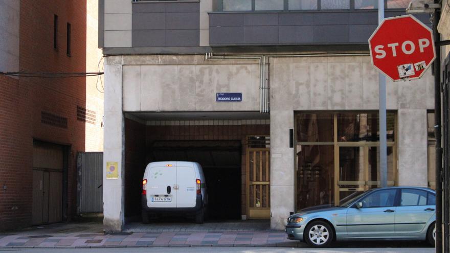 Pocos garajes disponibles y sin oferta de alquiler: el problema de aparcamiento en Mieres