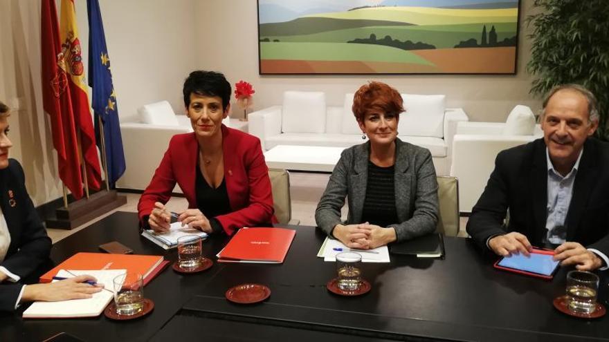 María Chivite y Elma Saiz se reúnen con Bakartxo Ruiz y Adolfo Araiz (Bildu).