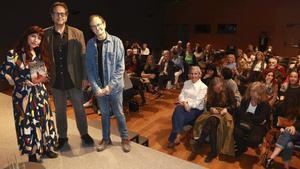 Goretti Irisarri, Jose Gil Romero y Antonio Giráldez (i-d), en el Club FARO en Vigo.