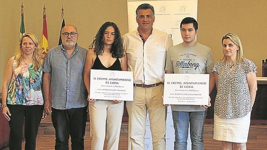 Premian a dos alumnos con la mejor nota académica