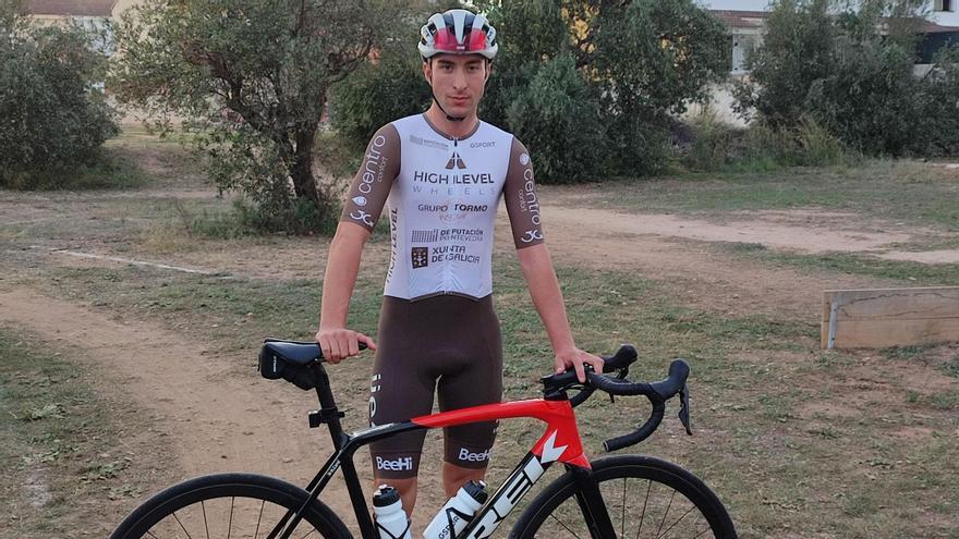 El ciclista de Canals Hugo Carsi ficha por el Highlevel-Gsport del Genovés