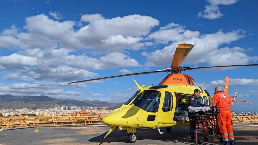 La Junta incorpora fibrinógeno en el helicóptero del 061 en Málaga