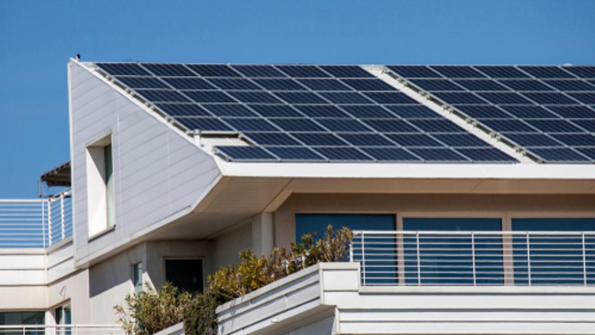 Instalación de placas solares.