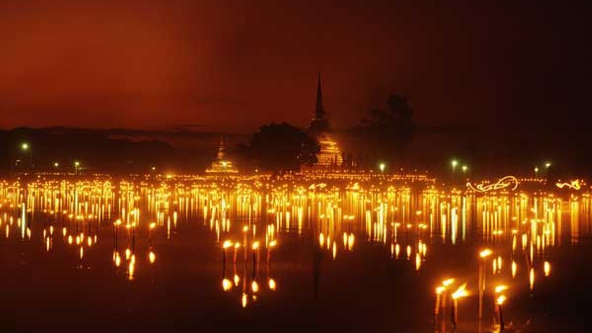 Festival Loi Krathong en Sukhothai.