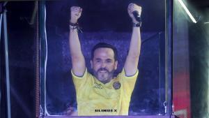 El candidato de extrema derecha Abelardo de la Espriella en discurso de celebración en Barranquilla tras resultados preliminares que le dan la victoria en las elecciones de Colombia. EFE/ Mauricio Dueñas Castaneda