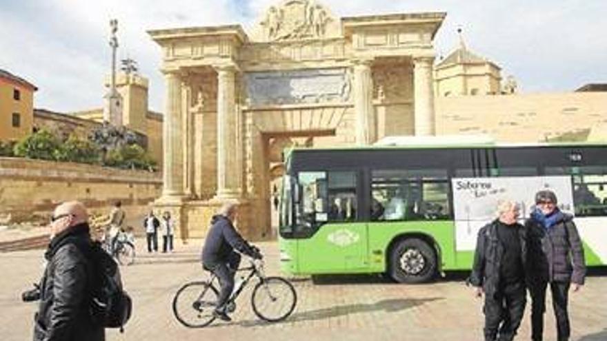 Taxistas y autobuses comparten protagonismo en la apertura