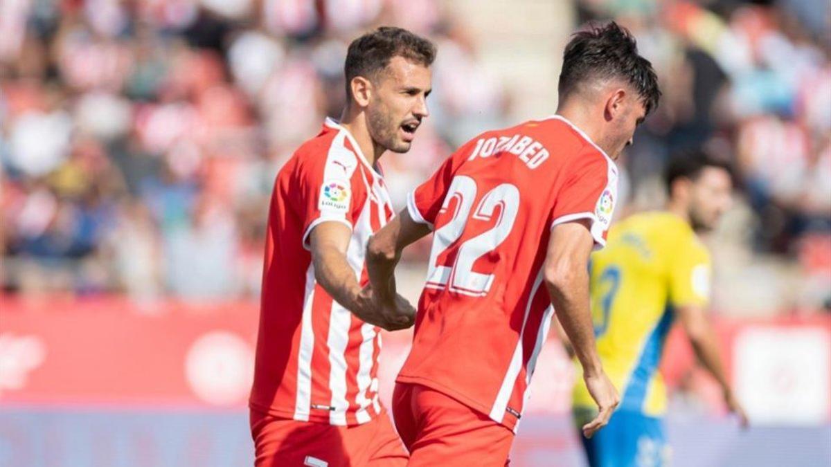 Stuani y Jozabed, en el duelo contra Las Palmas