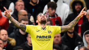 El golazo de Paco Alcácer para abrir el marcador en Old Trafford