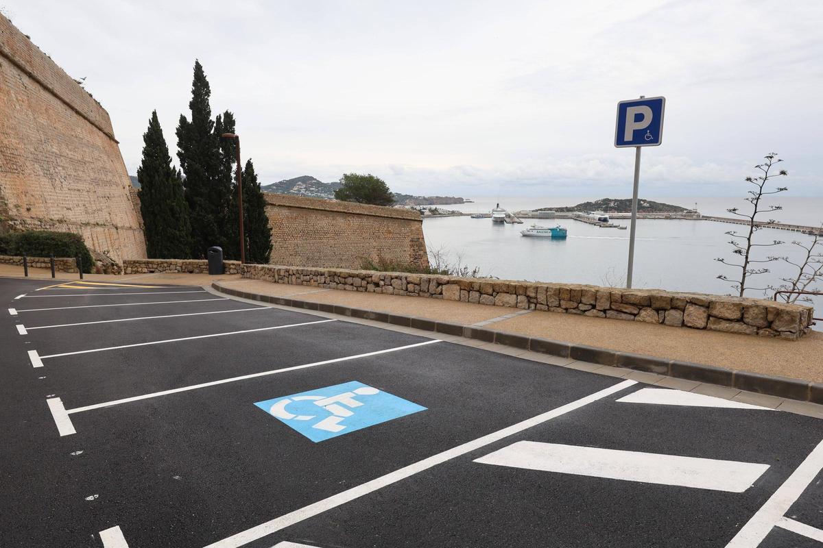 Las fotos de la inauguración del paseo de acceso al Parador de Ibiza es Soto