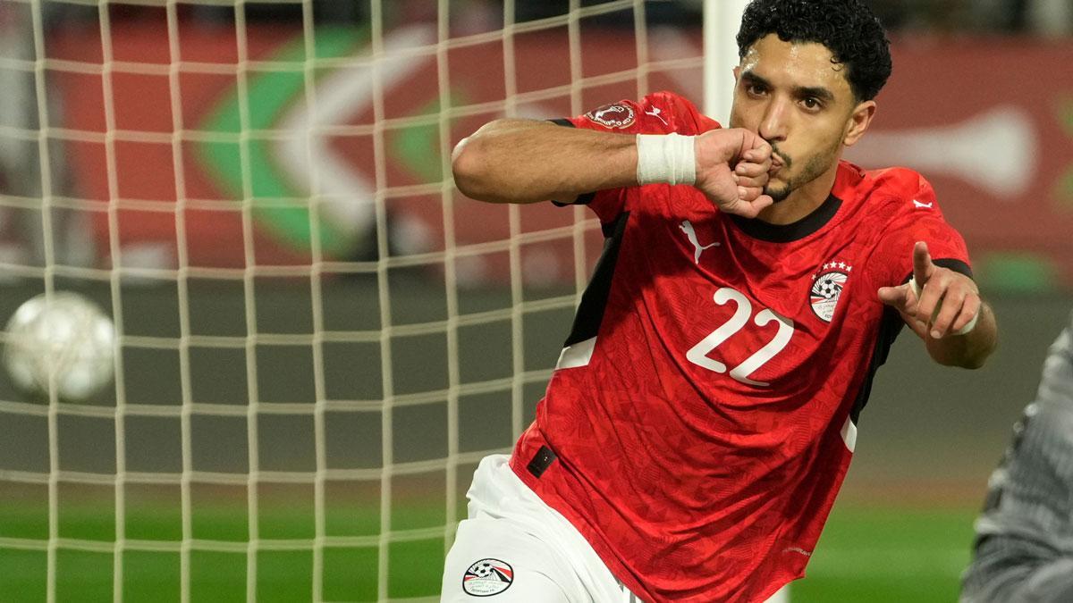 Marmoush celebrando un gol en el partido entre Egipto y Zimbabwe