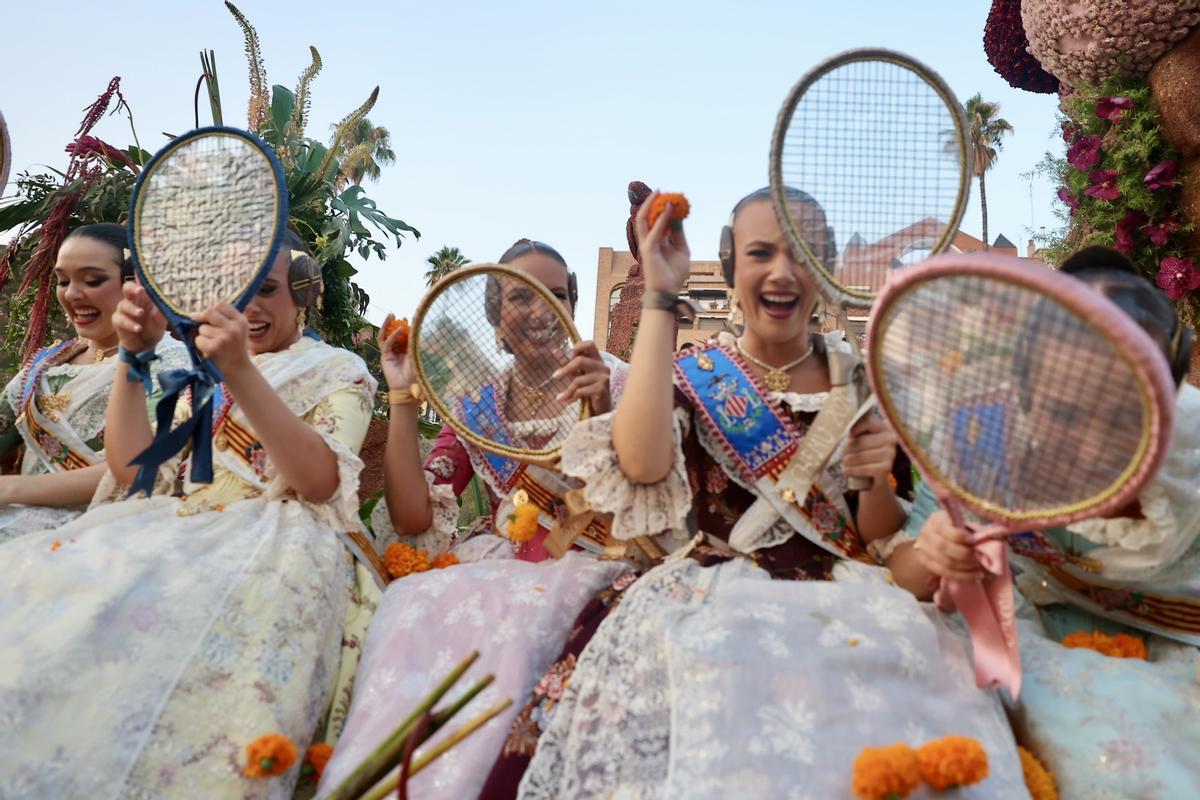 Las mil caras de Carmen Prades, Marta Mercader y las cortes de honor 2026 en la Batalla de Flores