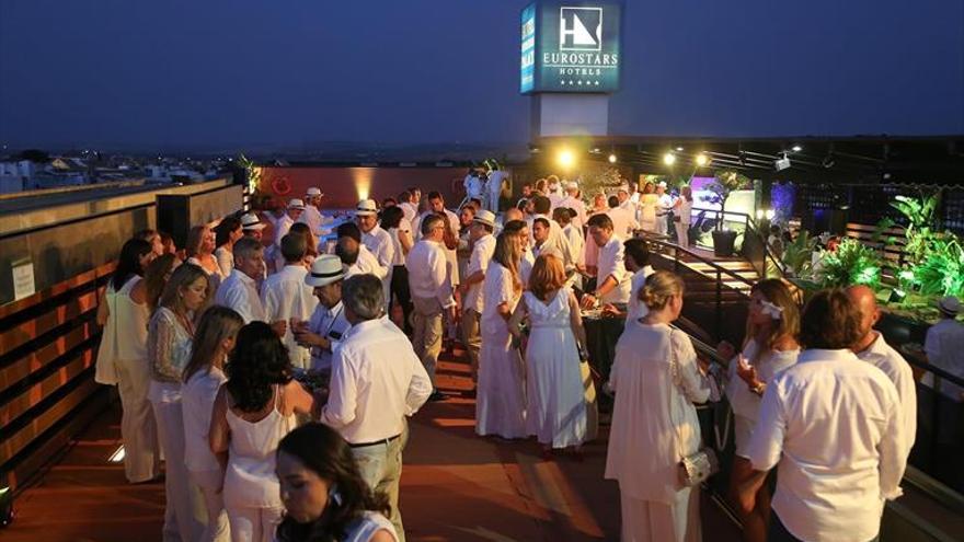 El hotel Eurostars Palace celebra una fiesta blanca