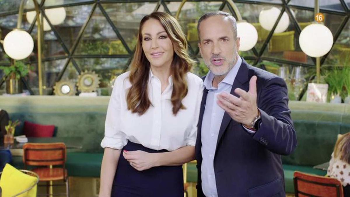 Santi Acosta i Bea Archidona, presentadors del programa 'De viernes'