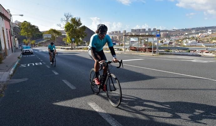 04-05-2020 LAS PALMAS DE GRAN CANARIA. Entrenamiento de ciclistas. En Cuesta Ramón, Marzagán. Fotógrafo: Andrés Cruz  | 04/05/2020 | Fotógrafo: Andrés Cruz