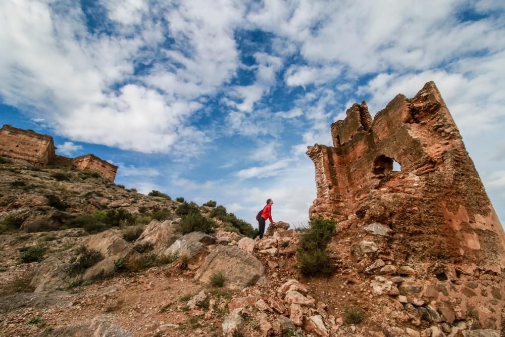 Derrumbe de parte de la Torre Taifal de Orihuela