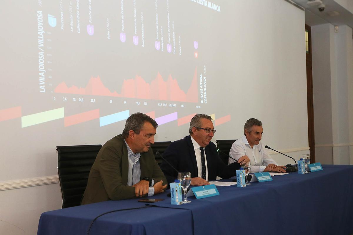 Guillén, Pérez y Escartín, durante la presentación