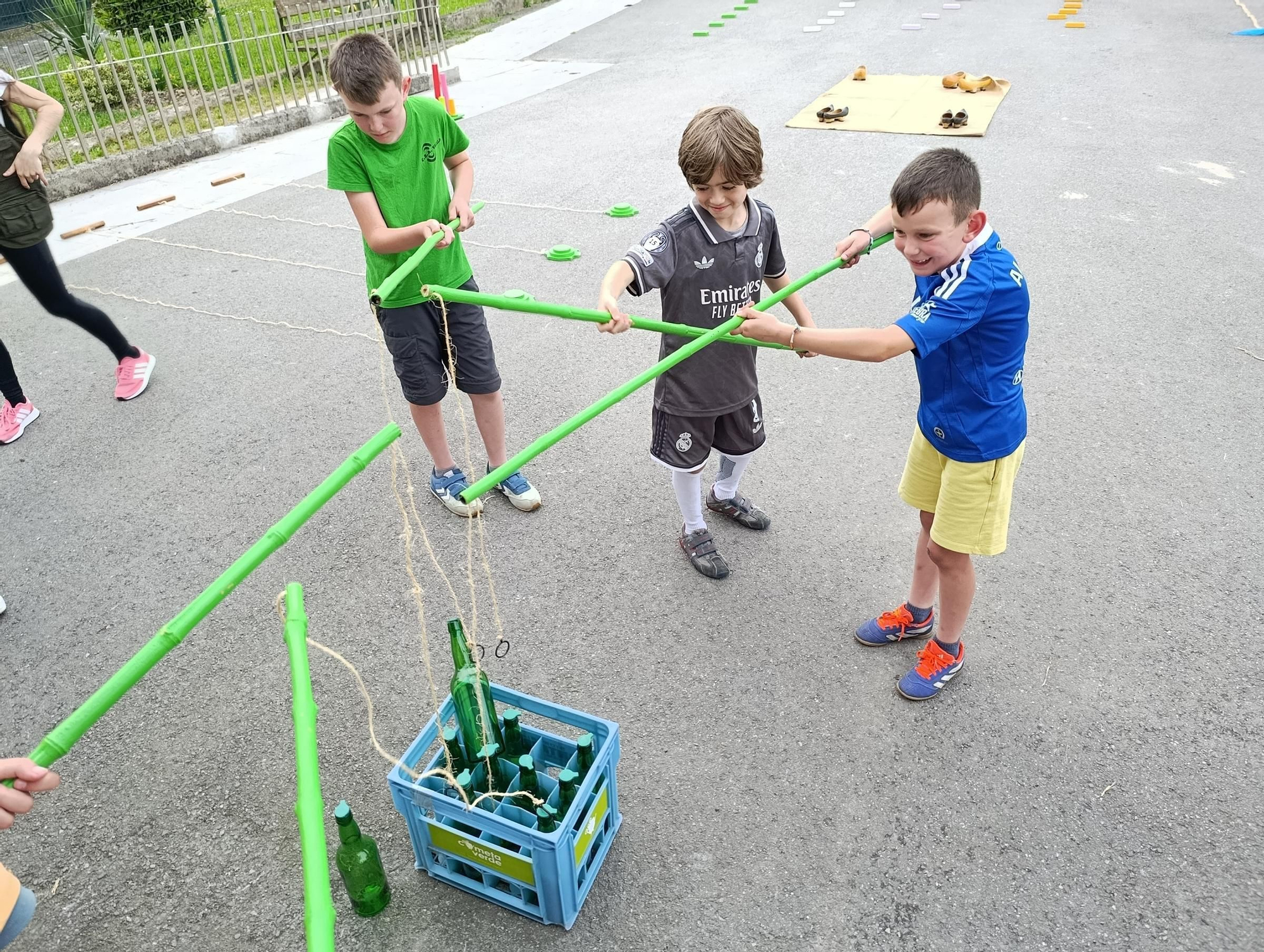 Los pequeños de Viella celebran el "Día de los Paxarrinos"