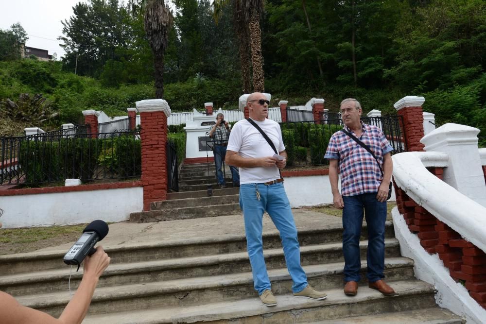 Inauguración del cementerio protestante de Mieres