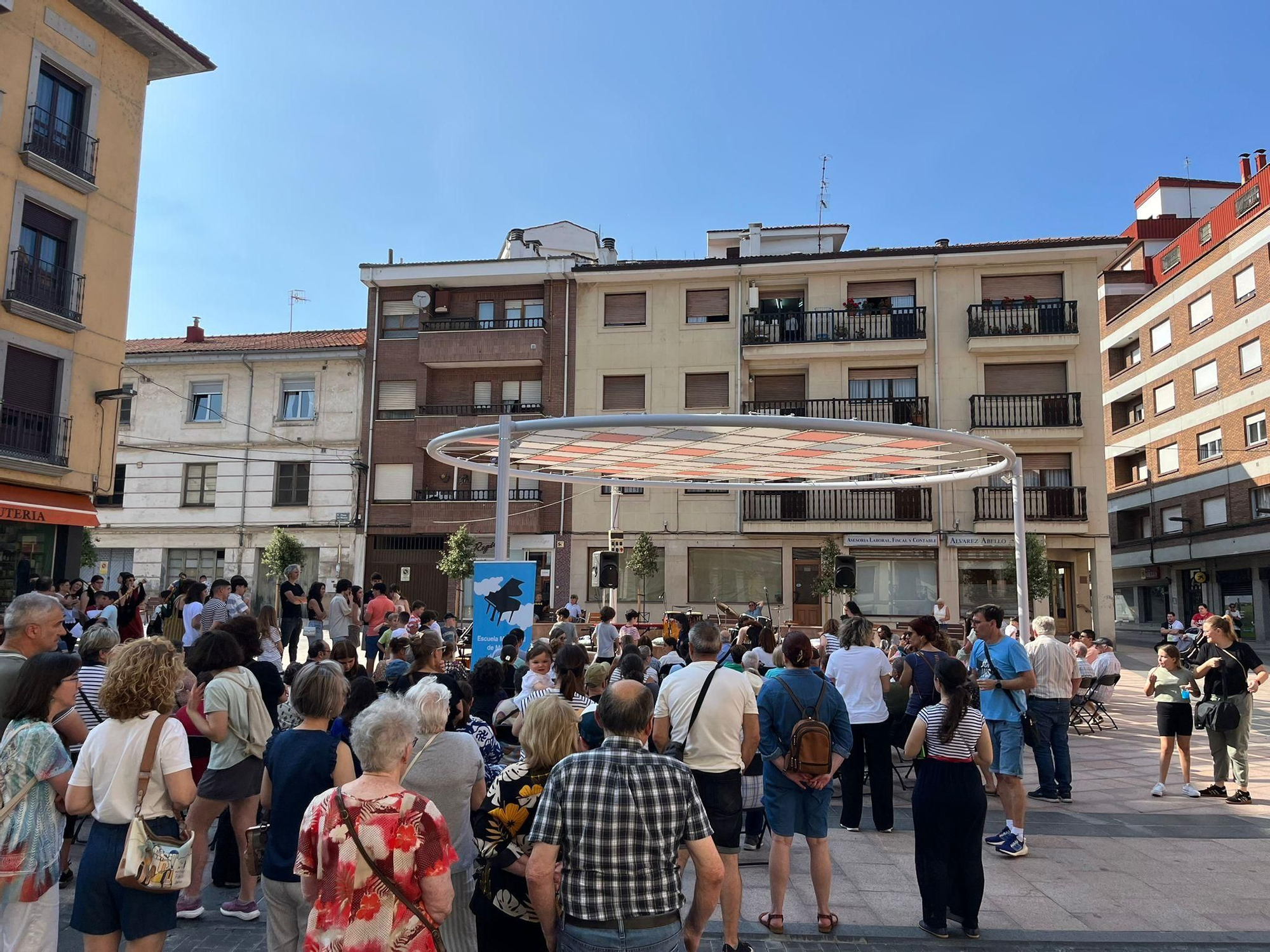 Grado arranca con música el programa "Emplazarte" de "cultura de calle"