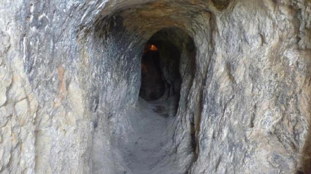 Las cuevas santuario de Requena.