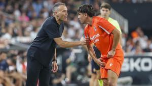 Aramburu y Sergio Francisco durante el primer partido de liga ante el Valencia