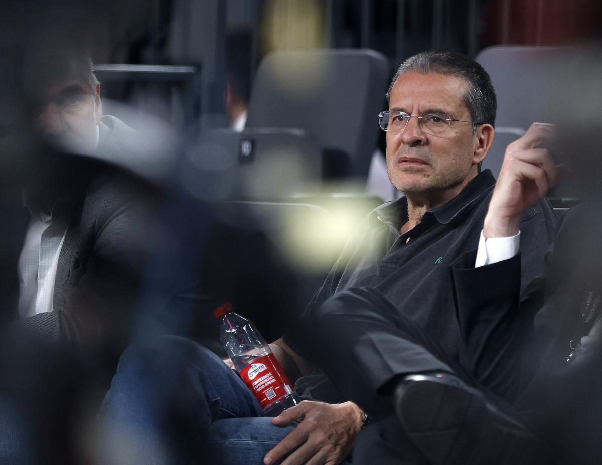 Pedro Martínez, en los instantes previos al partido de este jueves ante el Panathinaikos.