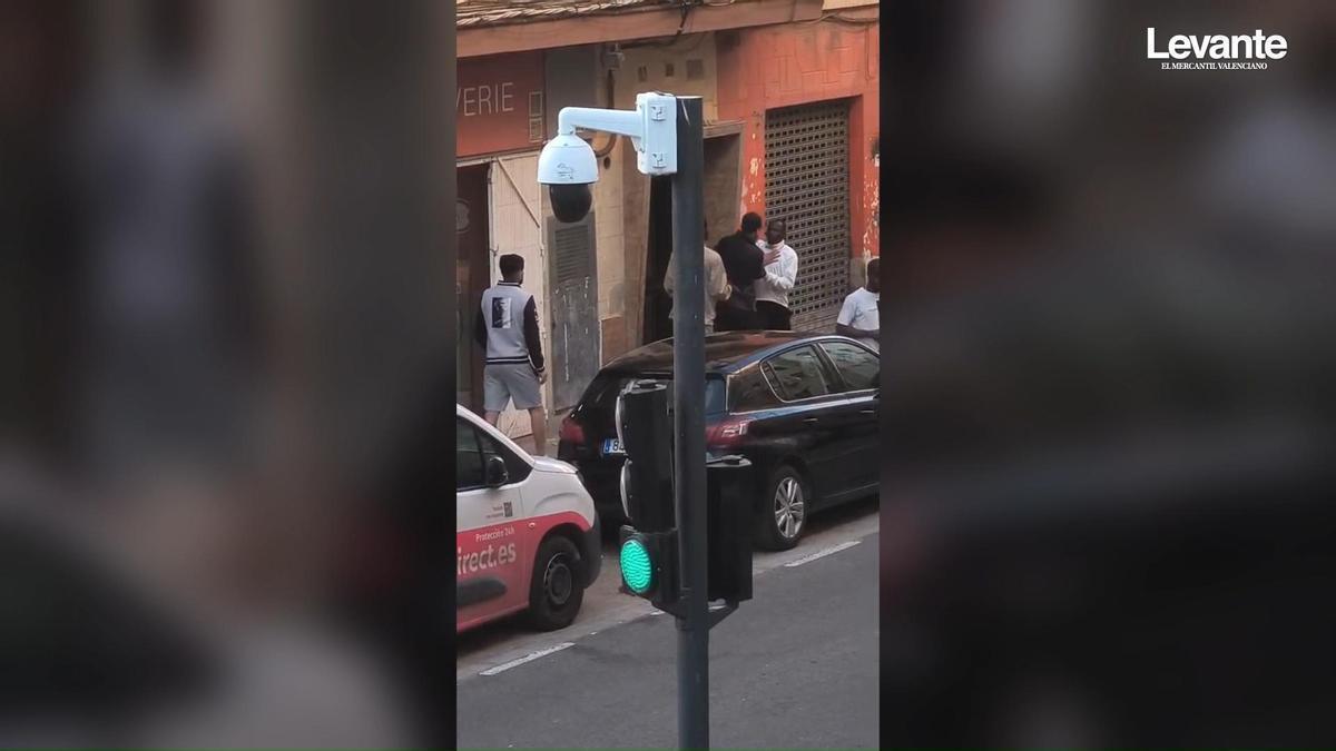 Orriols ha detectado un repunte de las peleas en la calle en los últimos días. Esta es del pasado lunes.