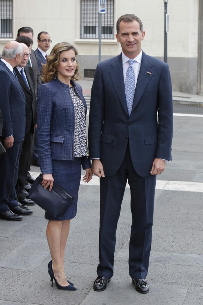 Letizia Ortiz de Hugo Boss junto a Felipe VI