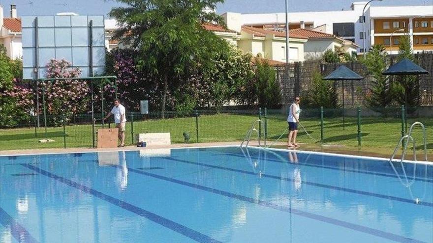 Las piscinas municipales abrirán al público el próximo 15 de junio