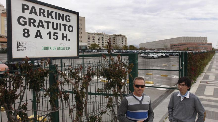 Entrada del aparcamiento que ahora sólo podrá ser usado por los funcionarios.